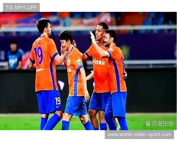 球员在中超比赛中完成关键解围挽救球队于危难，中超比赛球迷入场规则